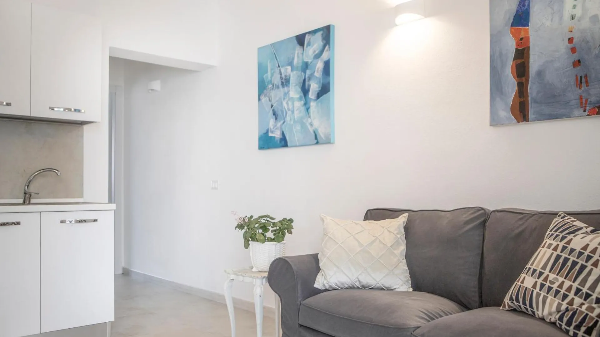 Villa Silvia Apartments La Maddalena