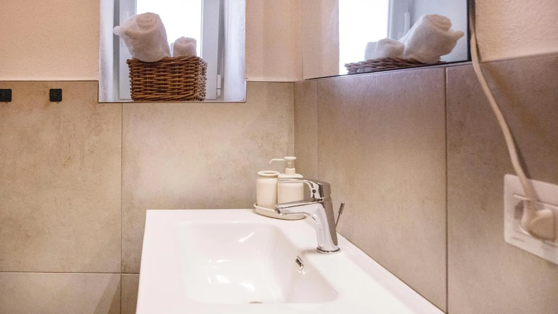 Villa Silvia Apartments La Maddalena  0*, La Maddalena (Sassari) Itália
